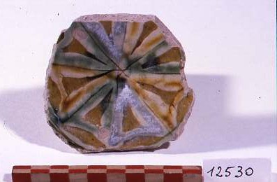 motivo decorativo geometrico (piatto, frammento) - produzione veneziana (seconda metà sec. XVI)