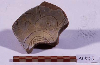 fiore (scodella, frammento) - produzione veneta (sec. XVI)