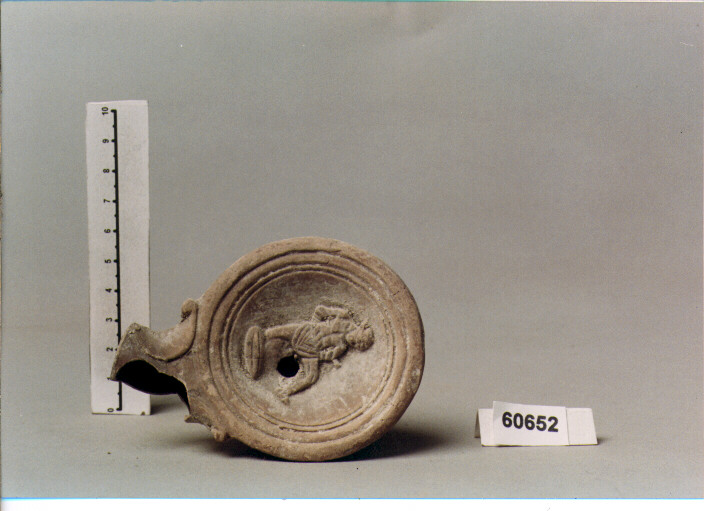 LUCERNA A VOLUTE, DENEAUVE, TIPO IV A (SECC. I/ II D.C)