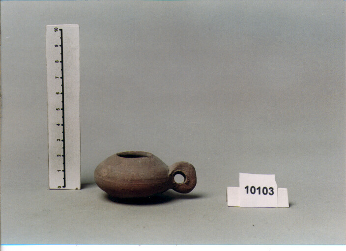 lucerna, LOESCHCKE XIII (SECC. I/ III D.C)