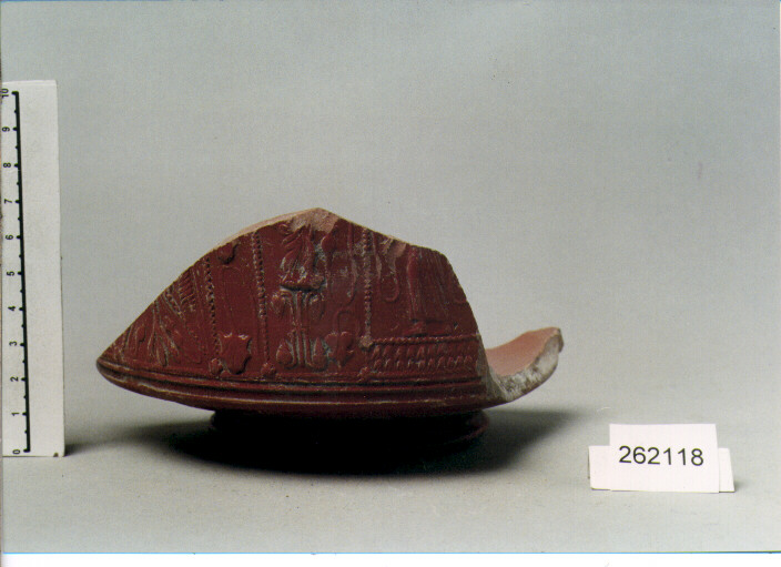 coppa/ forma parzialmente ricostruibile (SECC. I A.C/I D.C)