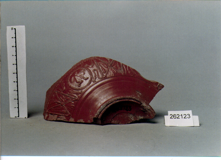 coppa/ forma parzialmente ricostruibile (SECC. I A.C./ I D.C)