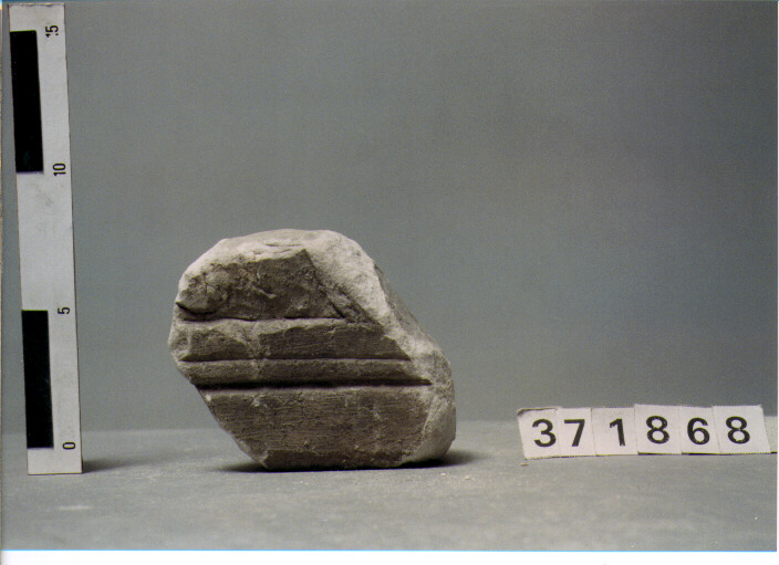 ELEMENTO ARCHITETTONICO (SECC. III A.C. / IV D.C)