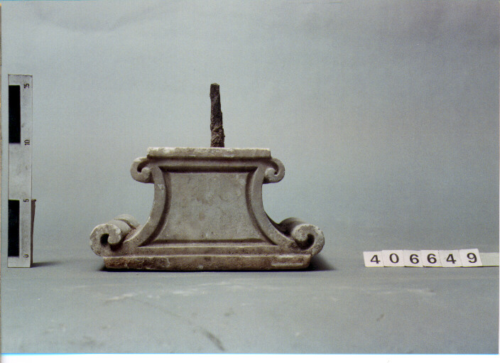 BASE (SECC. XVI/ XIX D.C)