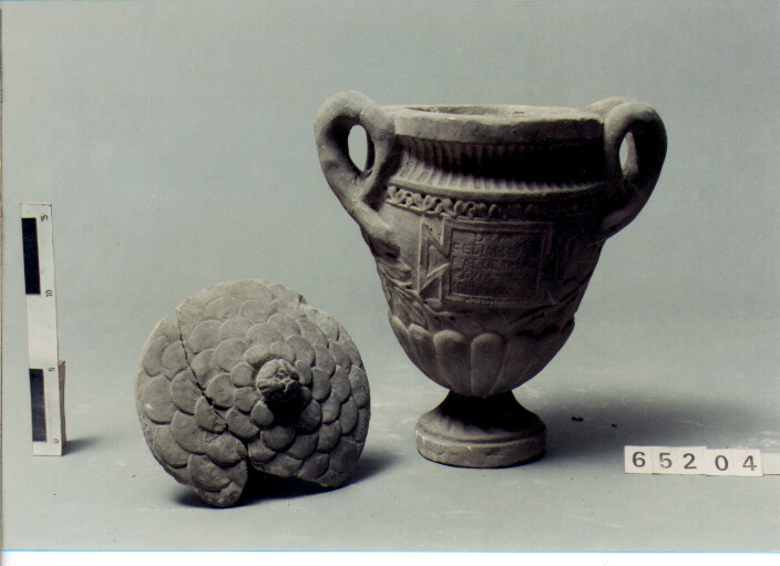 urna (SECC. III A.C. / IV D.C)