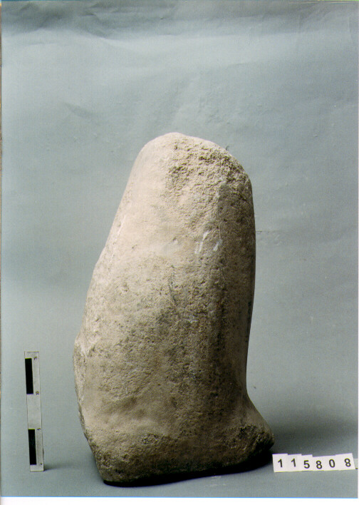 statua maschile/ gamba (SECC. III A.C. / IV D.C)