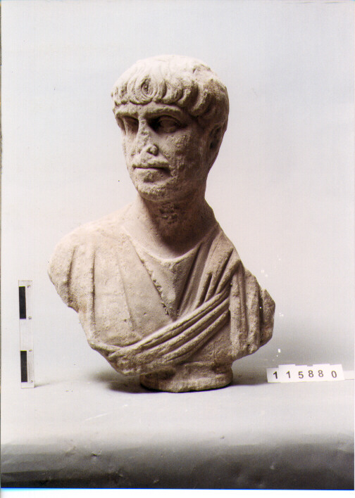 BUSTO MASCHILE (Prima metà SEC. II D.C)
