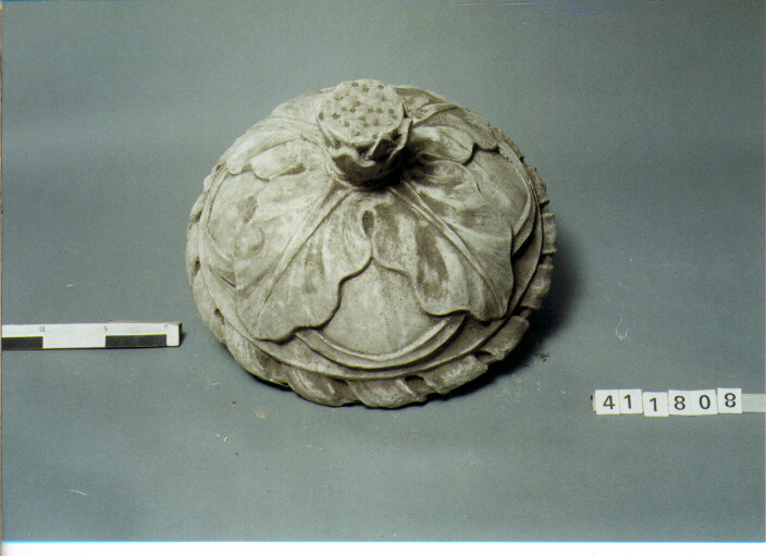 urna/ coperchio (SECC. III A.C. / IV D.C)