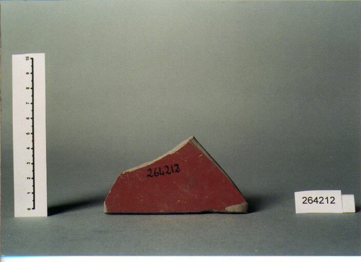 piatto/ fondo (SECONDA META' - FINE SECC. I A.C./ I D.C)