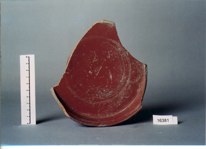 PIATTO/ FORMA RICOSTRUIBILE (SECC. I A.C./ I D.C)