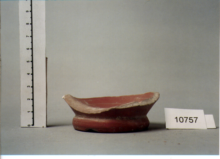 coppa/ forma parzialmente ricostruibile (SECC. I A.C / I D.C)