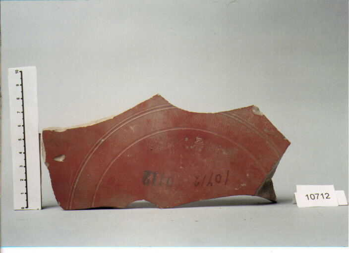 piatto/ fondo (SECC. I A.C / I D.C)