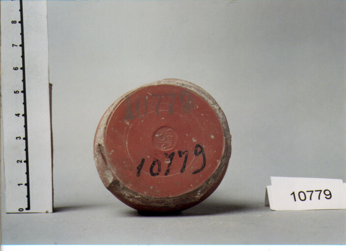 coppetta/ fondo (SECC. I A.C / I D.C)