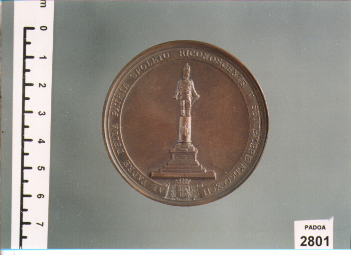 MEDAGLIA di GEMMA A (SEC. XIX D.C)