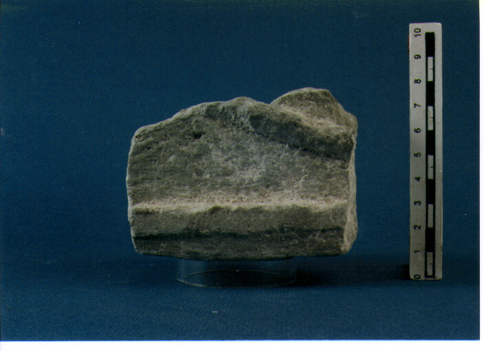 Stele votiva/ frammento