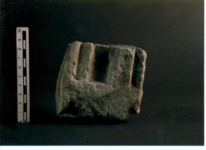 Stele votiva/ frammento