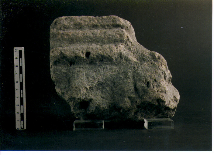Stele votiva/ frammento