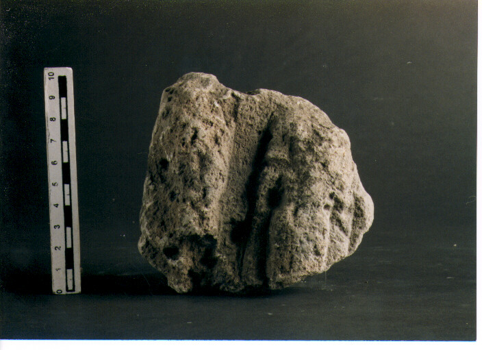 Stele votiva/ frammento