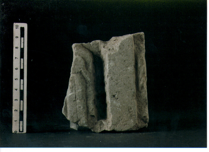 Stele votiva/ frammento