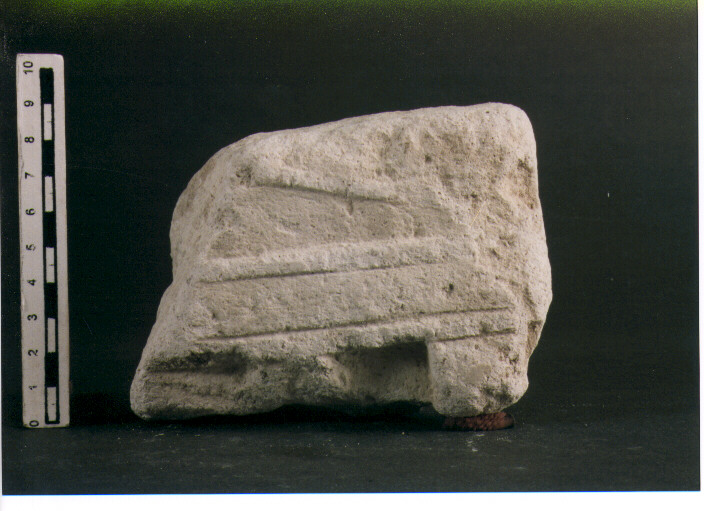 Stele votiva/ frammento
