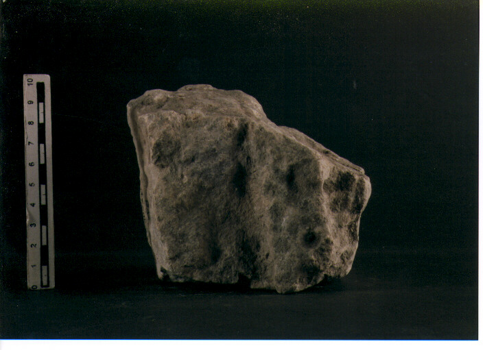 Stele votiva/ frammento