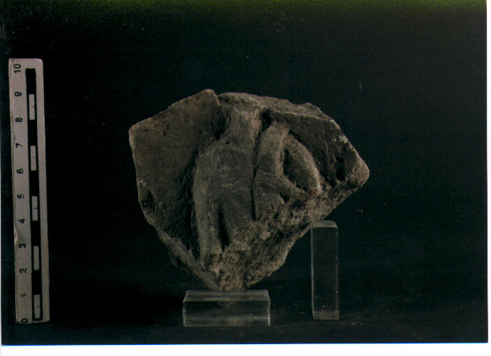 Stele votiva/ frammento