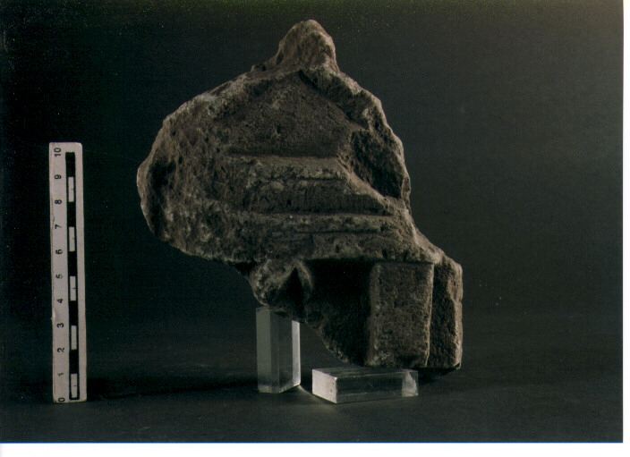 Stele votiva/ frammento