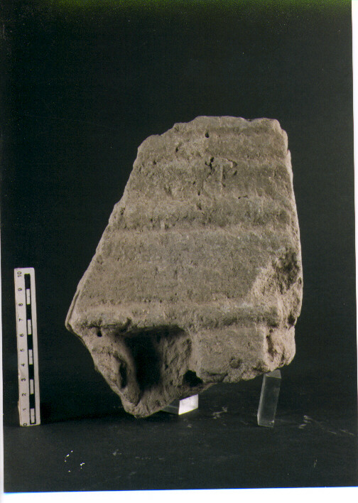 Stele votiva/ frammento
