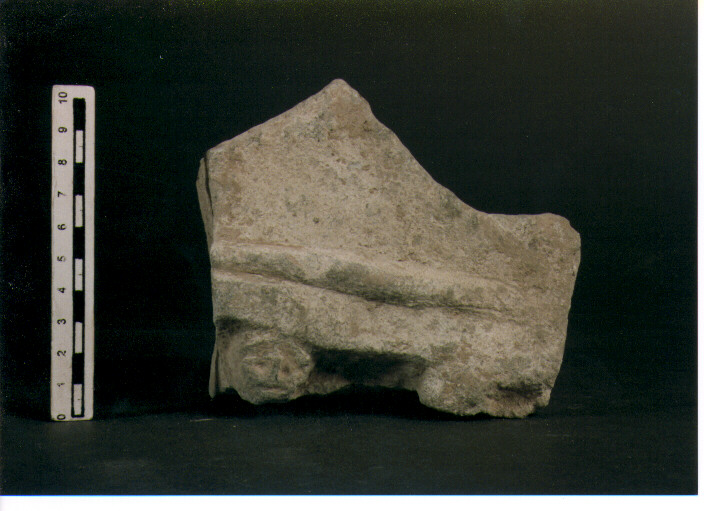 Stele votiva/ frammento