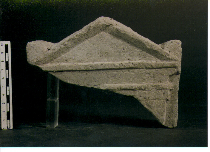Stele votiva/ frammento