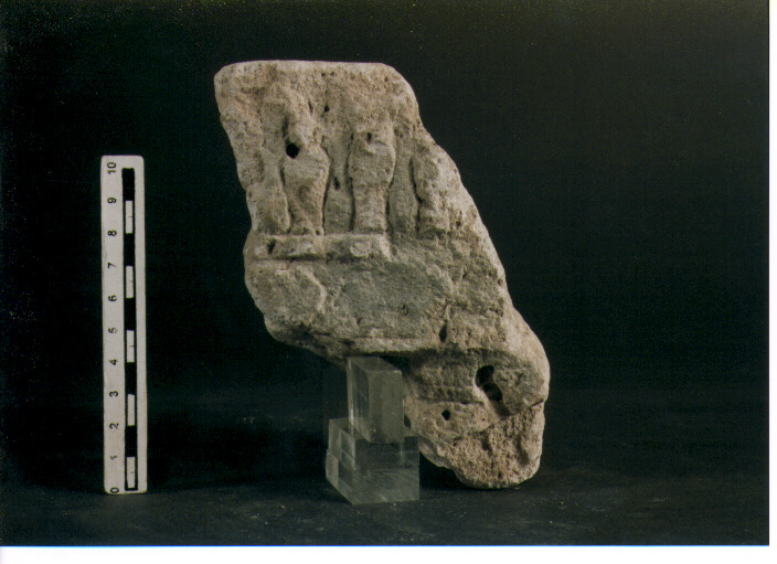 Stele votiva/ frammento