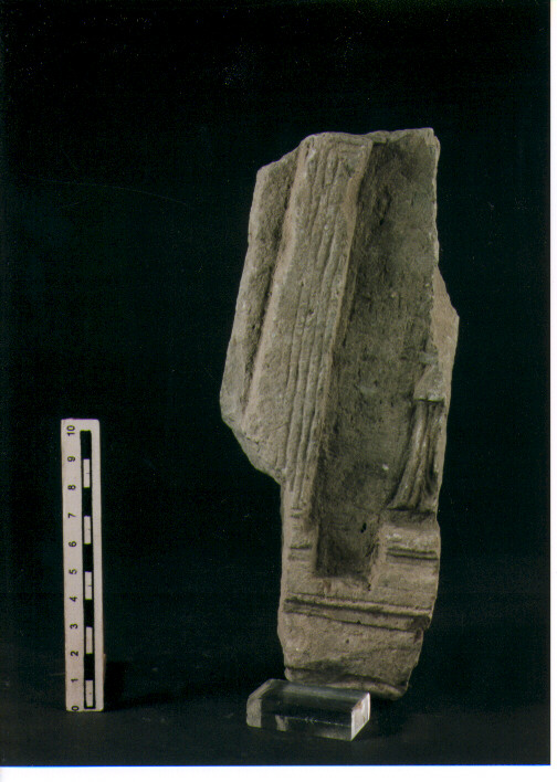 Stele votiva/ frammento