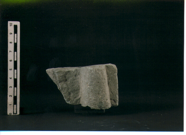 Stele votiva/ frammento