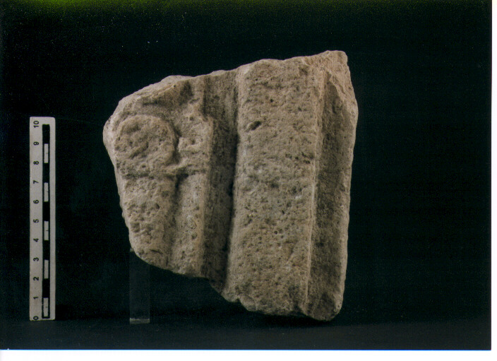 Stele votiva/ frammento