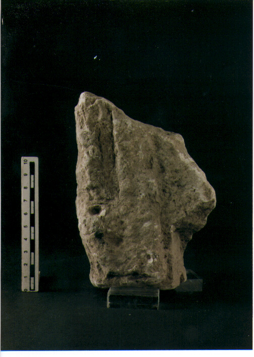 Stele votiva/ frammento