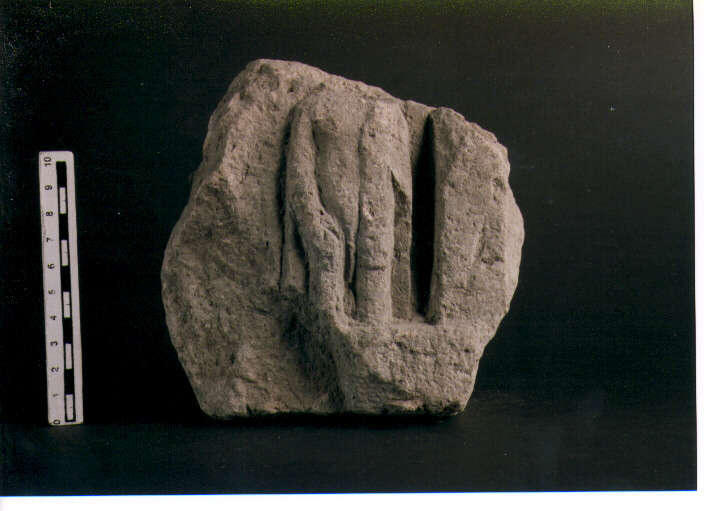 Stele votiva/ frammento