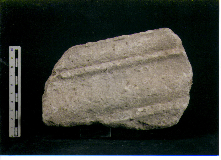 Stele votiva/ frammento