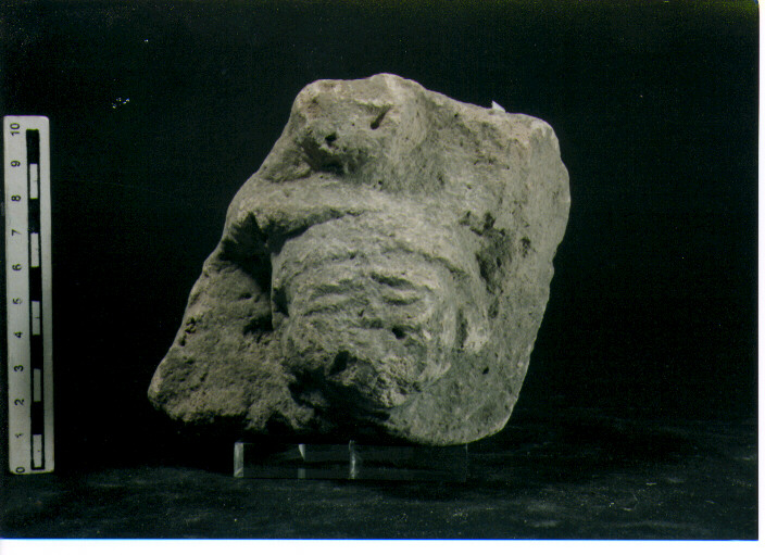 Stele votiva/ frammento