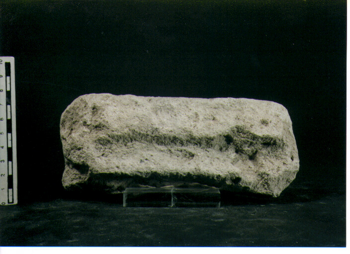 Stele votiva/ frammento