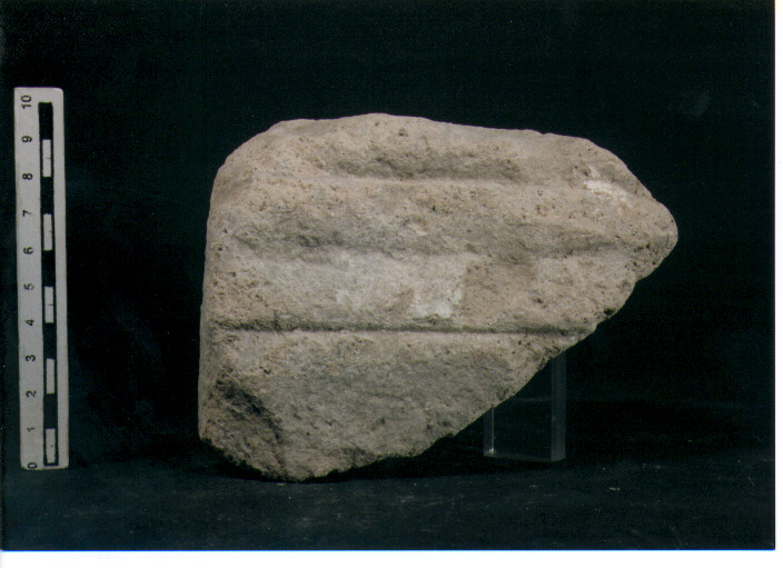 Stele votiva/ frammento