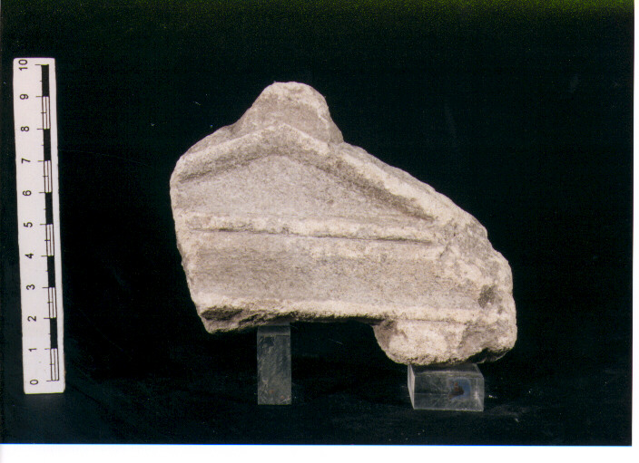 Stele votiva/ frammento
