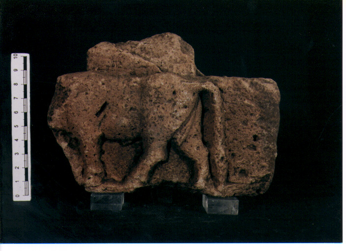 Stele votiva/ frammento