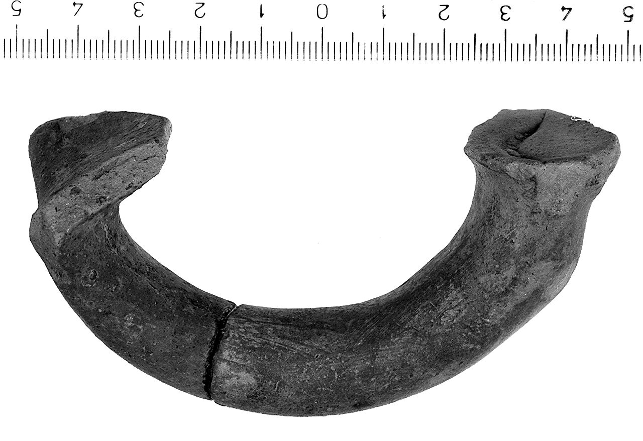 oinochoe/ frammento (secc. VI/ V a.C)