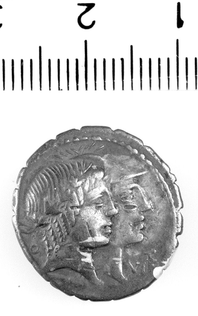 denario serrato (I a. C)