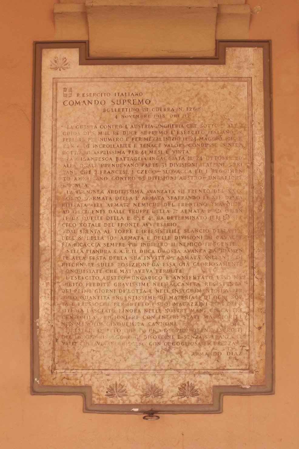 lapide commemorativa ai caduti - bottega emiliana (sec. XX)