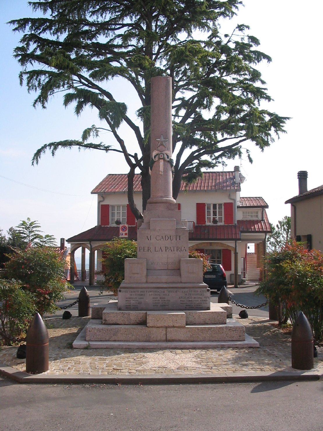 monumento ai caduti - a colonna spezzata - ambito romagnolo (sec. XX)