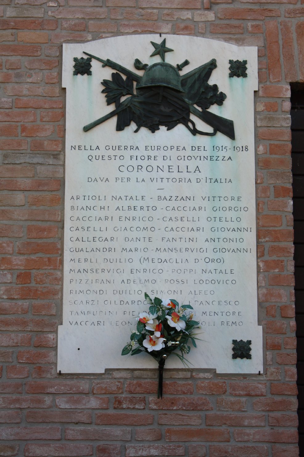 lapide commemorativa ai caduti - ambito ferrarese (sec. XX)