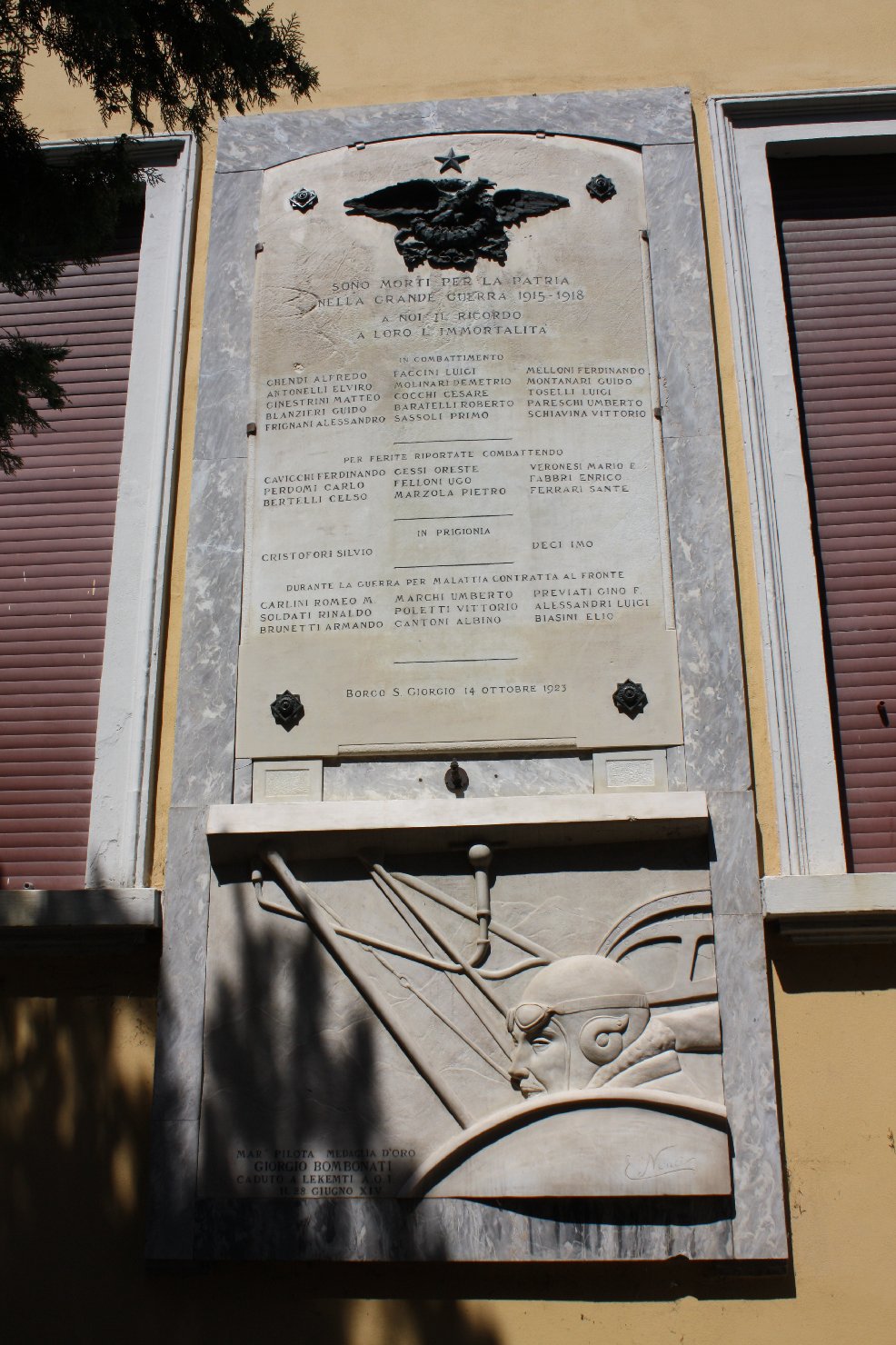 allegoria della Vittoria come aquila (lapide commemorativa ai caduti) - ambito ferrarese (sec. XX)