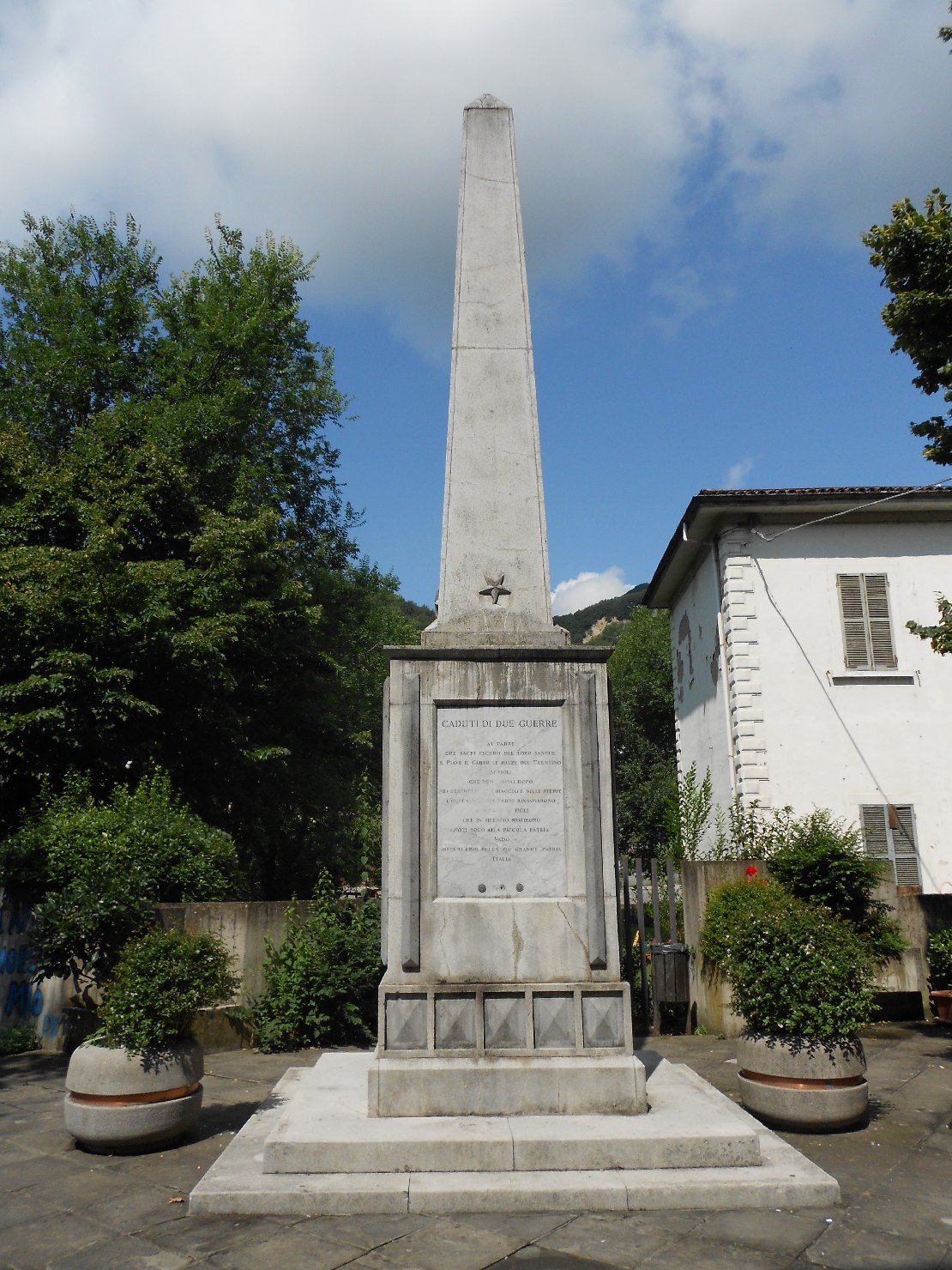 monumento ai caduti - ad obelisco - ambito bolognese (sec. XX)