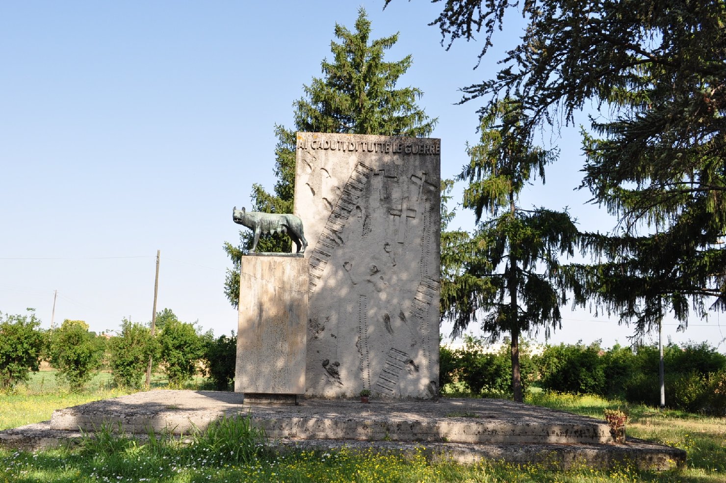 lupa capitolina (monumento ai caduti - a stele) - manifattura ravennate (sec. XX, sec. XX)